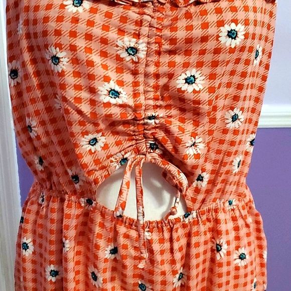 NWOT Derek Heart Salmon Daisies Ruffled Boho Chic Beach Summery Romper - Picture 3 of 10